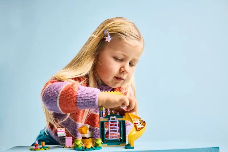 LEGO Bluey, Chloé et le terrain de jeu amusant