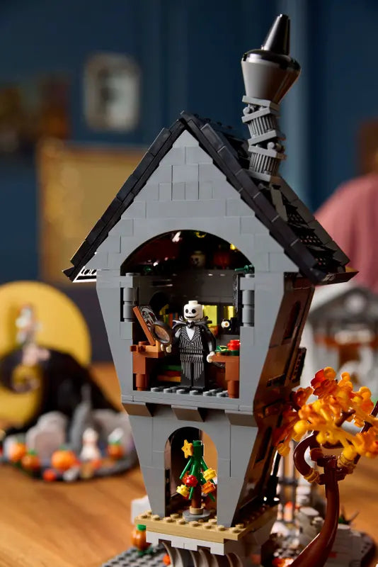 LEGO Ideas Disney Tim Burton’s The Nightmare Before Christmas Diorama (21351)