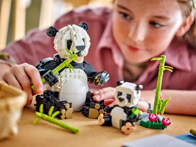 LEGO Creator 3-in-1 Wild Animals Panda Family (31165)