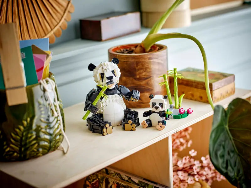 LEGO Creator 3-in-1 Wild Animals Panda Family (31165)