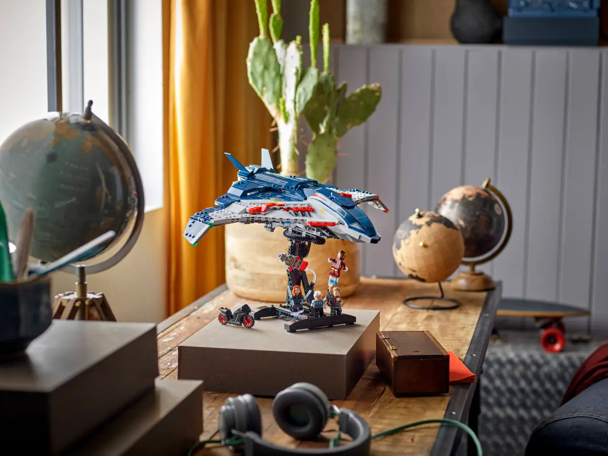 Avengers: Age of Ultron Quinjet (76325)