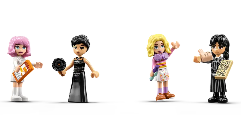 LEGO Wednesday Wednesday & Enid’s Room (76781)