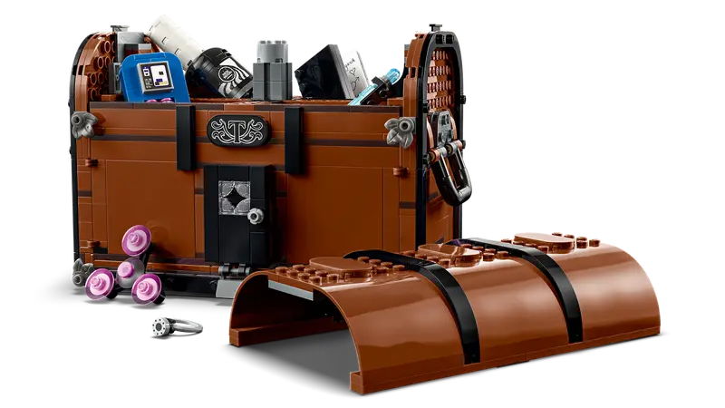 LEGO Wednesday Thing and His Apartment (76785)