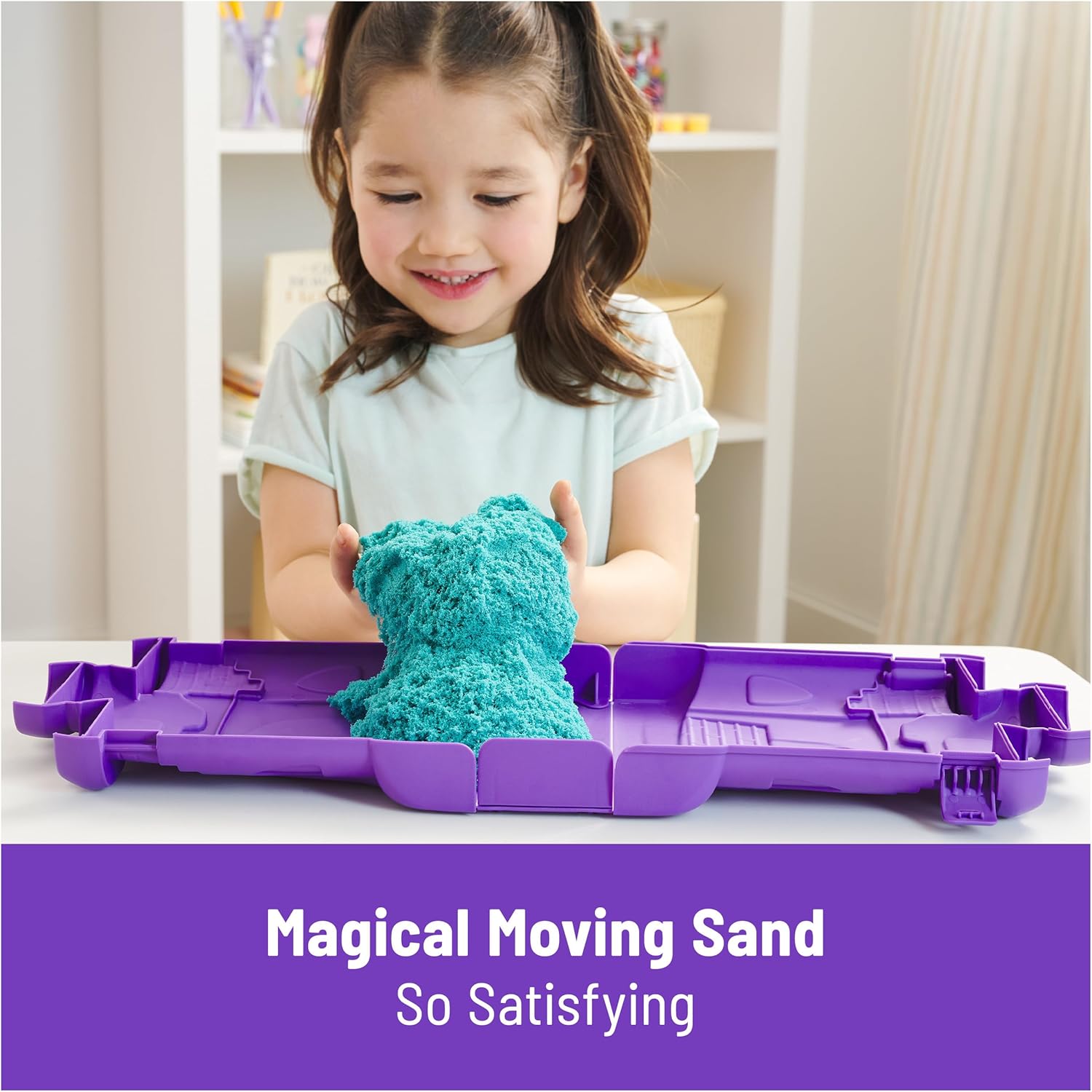 Kinetic Sand, Castle Case 454g with Teal Play Sand, Storage Container