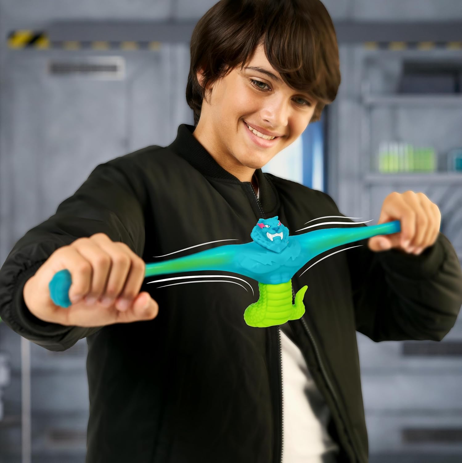 MrBeast Lab – Hyper Fusion Stretchy Hero: Cobra Panther | 5