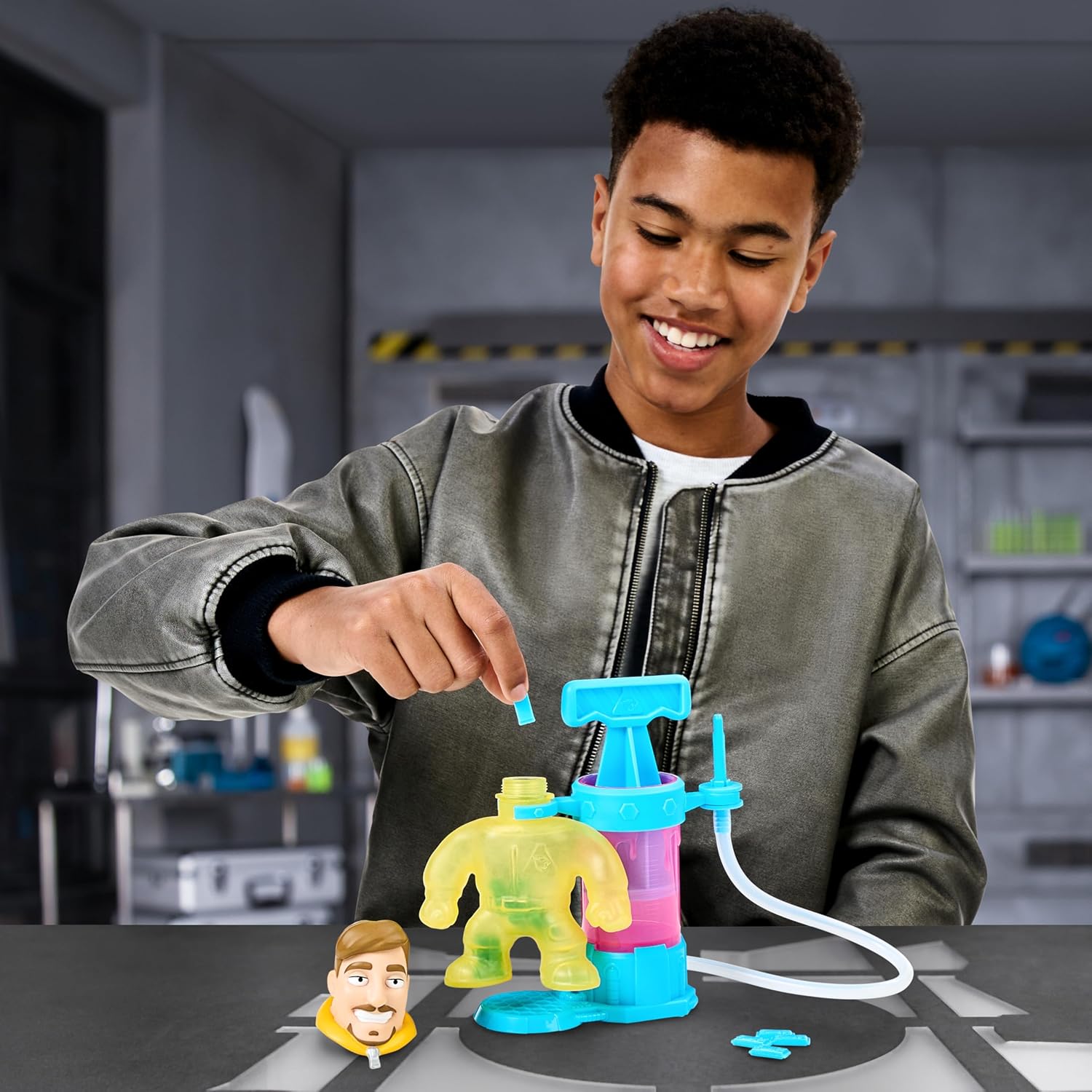 MrBeast Lab – Creation Station MrBeast Action Figure