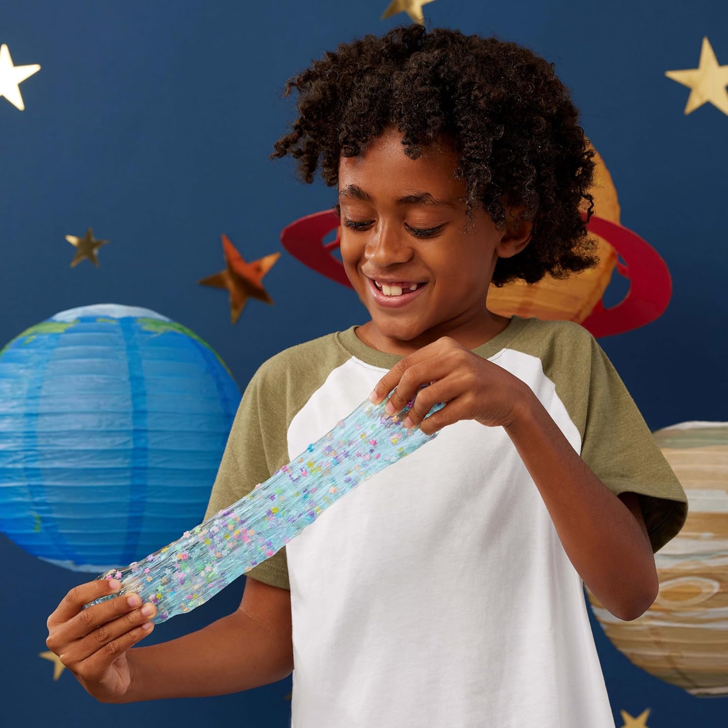 Elmer’s Gue Space Adventure Slime Bucket 1.36 kg Blue Raspberry, Strawberry & Grape Scents Non-Toxic Sensory Play Kit for Kids