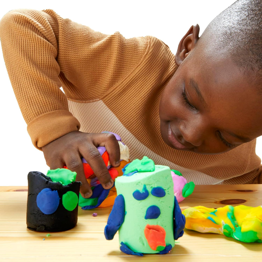 Creative &amp; Modeling Play With PLAY-DOH: Why Classic Dough Sets Still Win For Kids