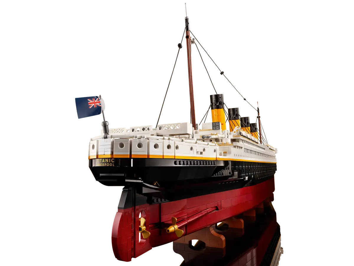 LEGO Titanic (10294)-last piece available at the lowest price on the market.