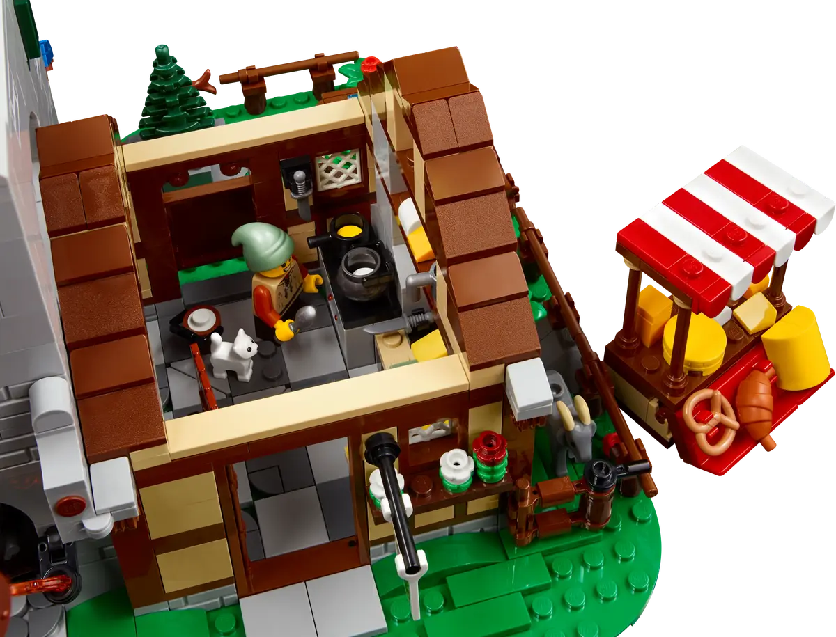 LEGO Icons Medieval Town Square (10332)