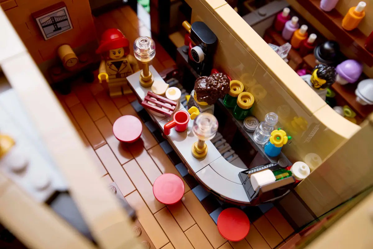 LEGO Icons Tudor Corner (10350)