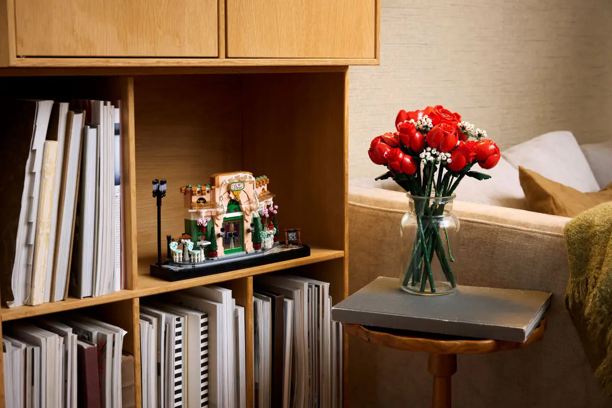 LEGO Icons French Café (10362)