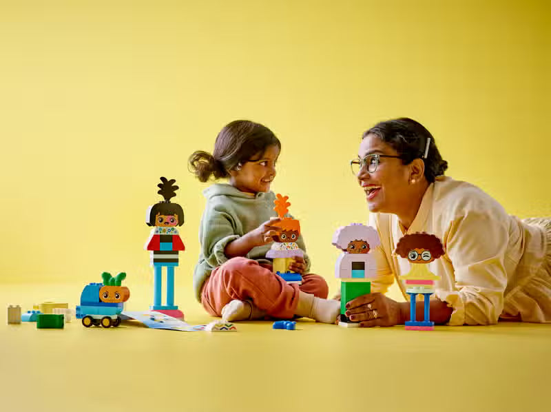 LEGO DUPLO Town Buildable People with Big Emotions (10423)