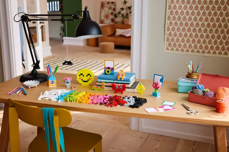 LEGO Classic Creative Fun Box (11042)