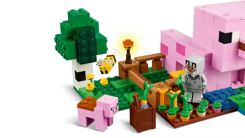 LEGO Minecraft The Pig House (21268)