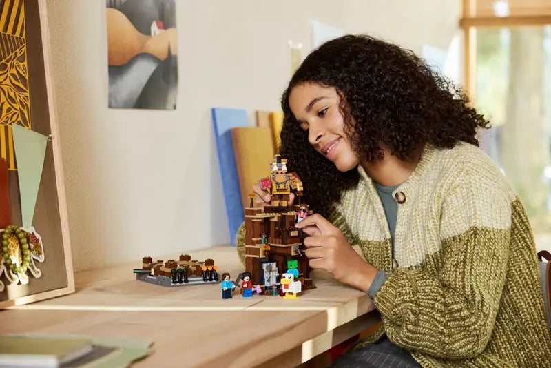 LEGO Minecraft Forest Mansion Boxing Ring