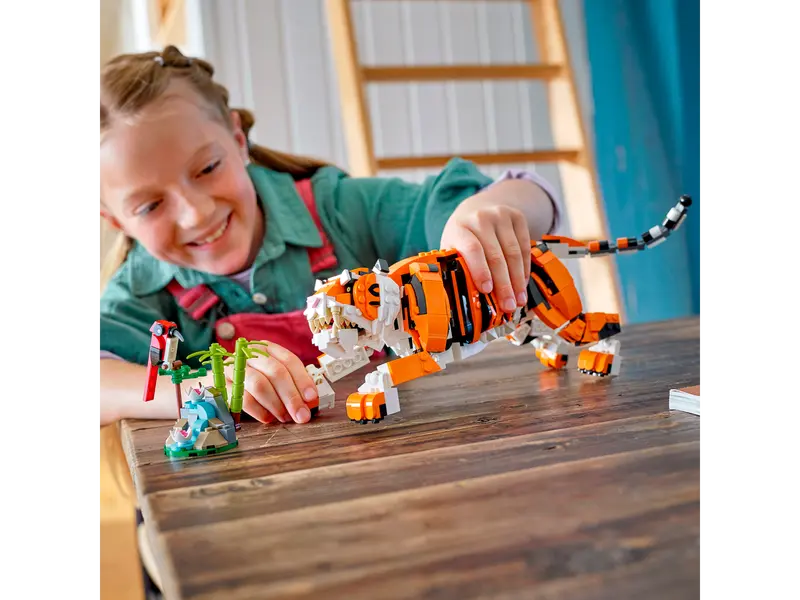 LEGO Creator 3-in-1 Majestic Tiger (31129)