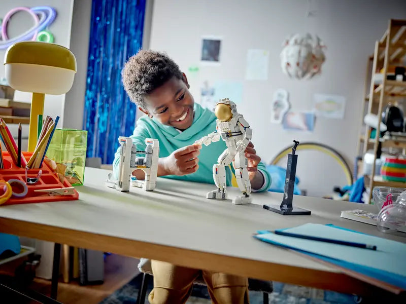 LEGO Creator 3-in-1 Astronaut (31152)