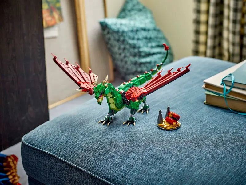 LEGO Creator 3-in-1 Medieval Dragon (31161)