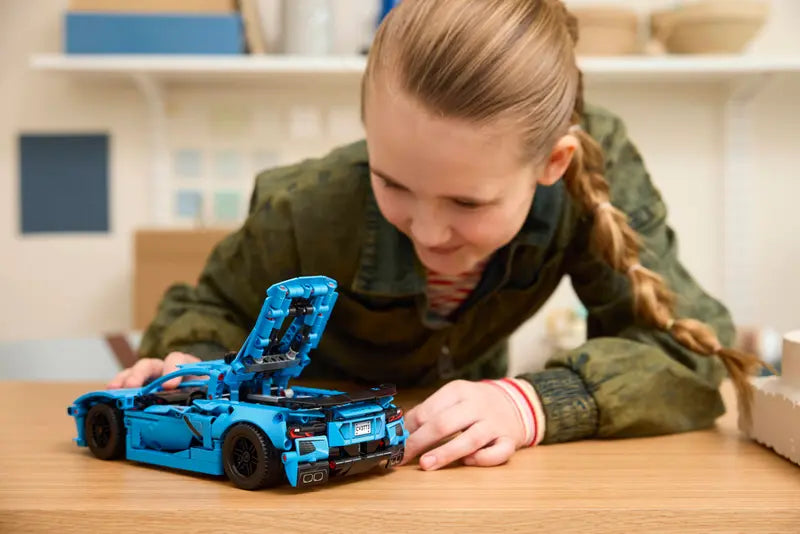 LEGO Technic Chevrolet Corvette Stingray (42217)