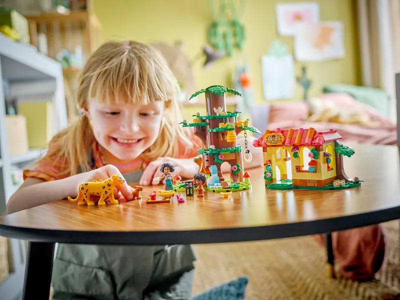 LEGO Disney Antonio’s Animal Sanctuary (43251)