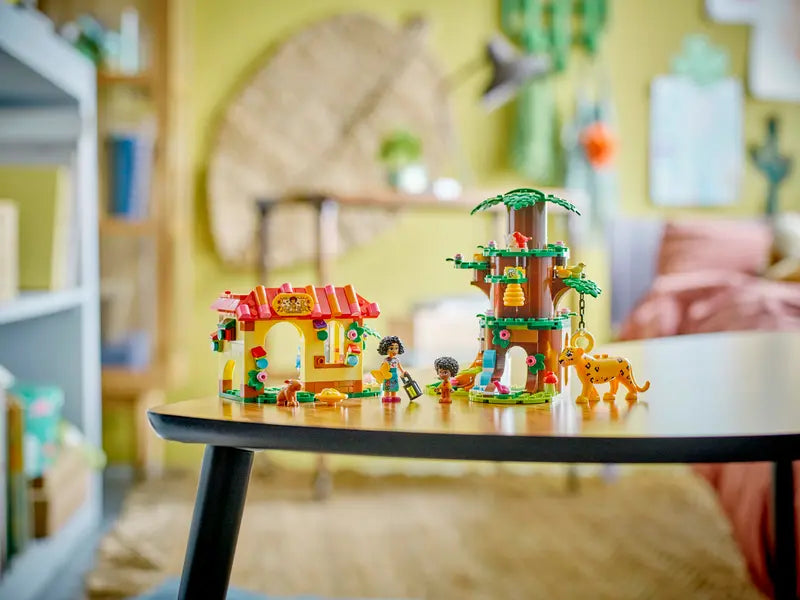 LEGO Disney Antonio’s Animal Sanctuary (43251)