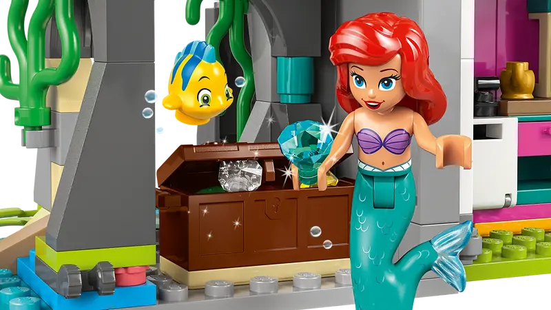 LEGO  Disney Princess Castle and Royal Pet Palace (43267)