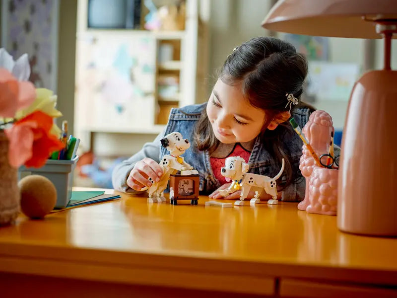 LEGO  Disney Lucky and Penny Puppies from 101 Dalmatians