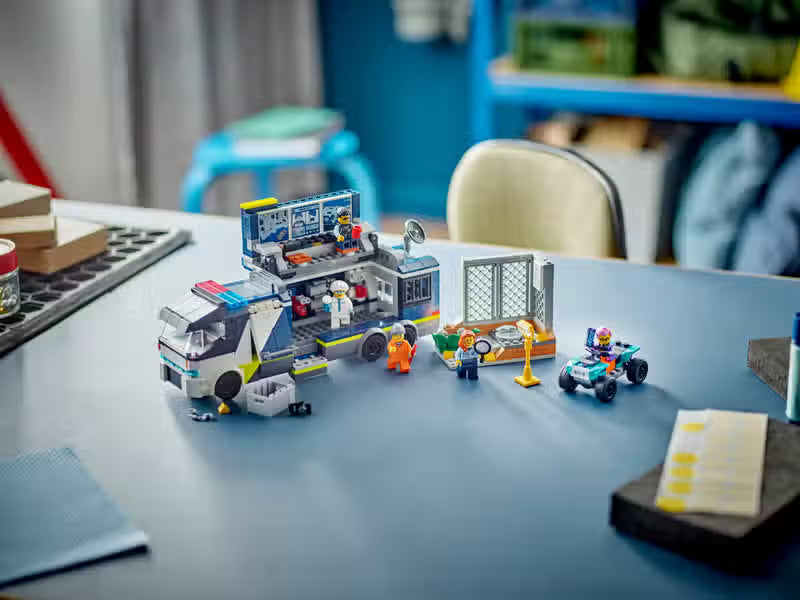 LEGO City Police Mobile Crime Lab (60418)