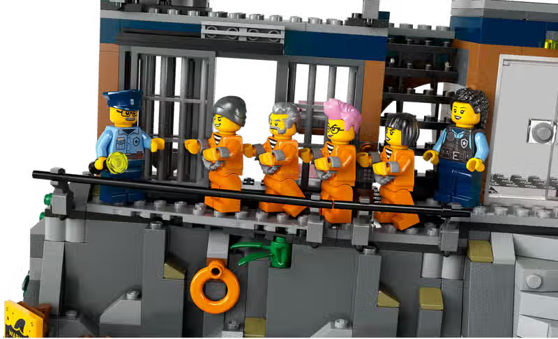 LEGO City Police and Prison Island (60419)