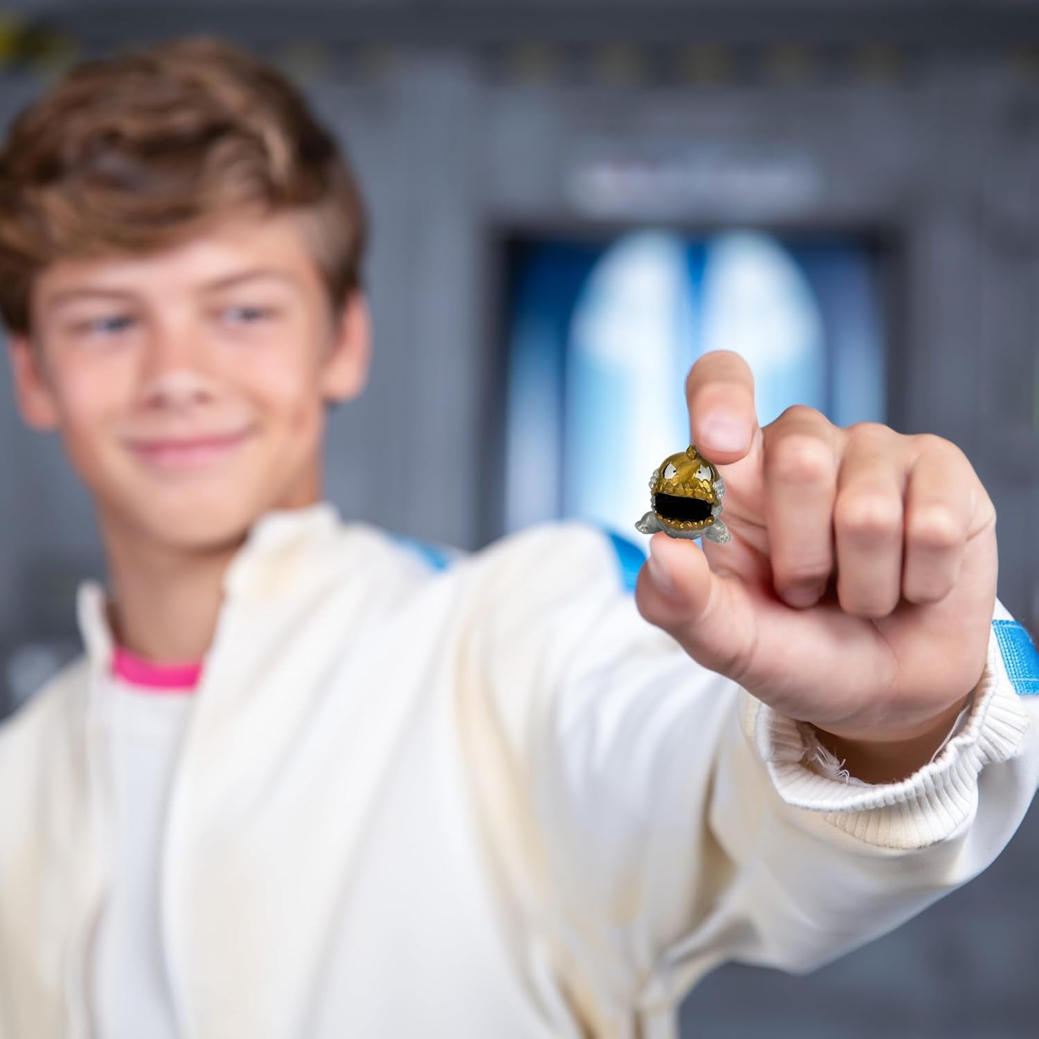 MrBeast Lab Swarms Lab Pack – 5-Pack Collectible Micro Beasts | Add Water, Shake & Reveal the Chaos!