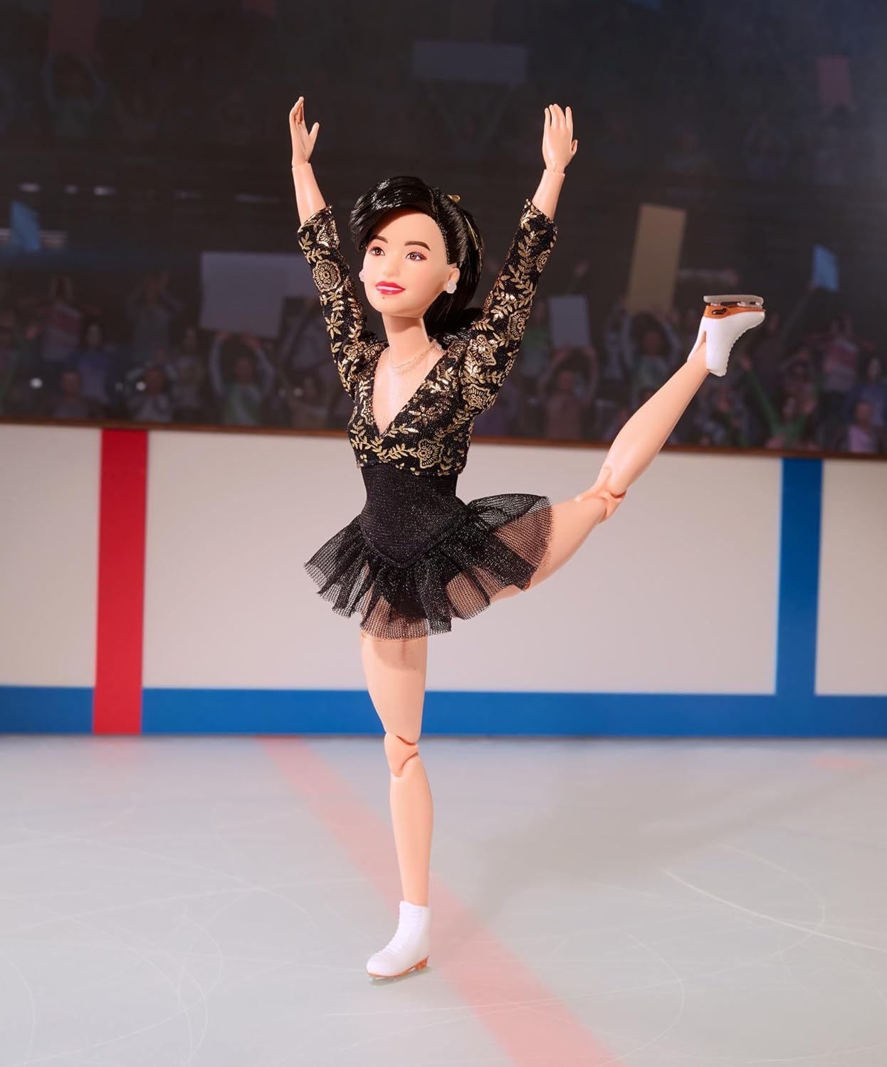 Barbie Inspiring Women – Kristi Yamaguchi Doll