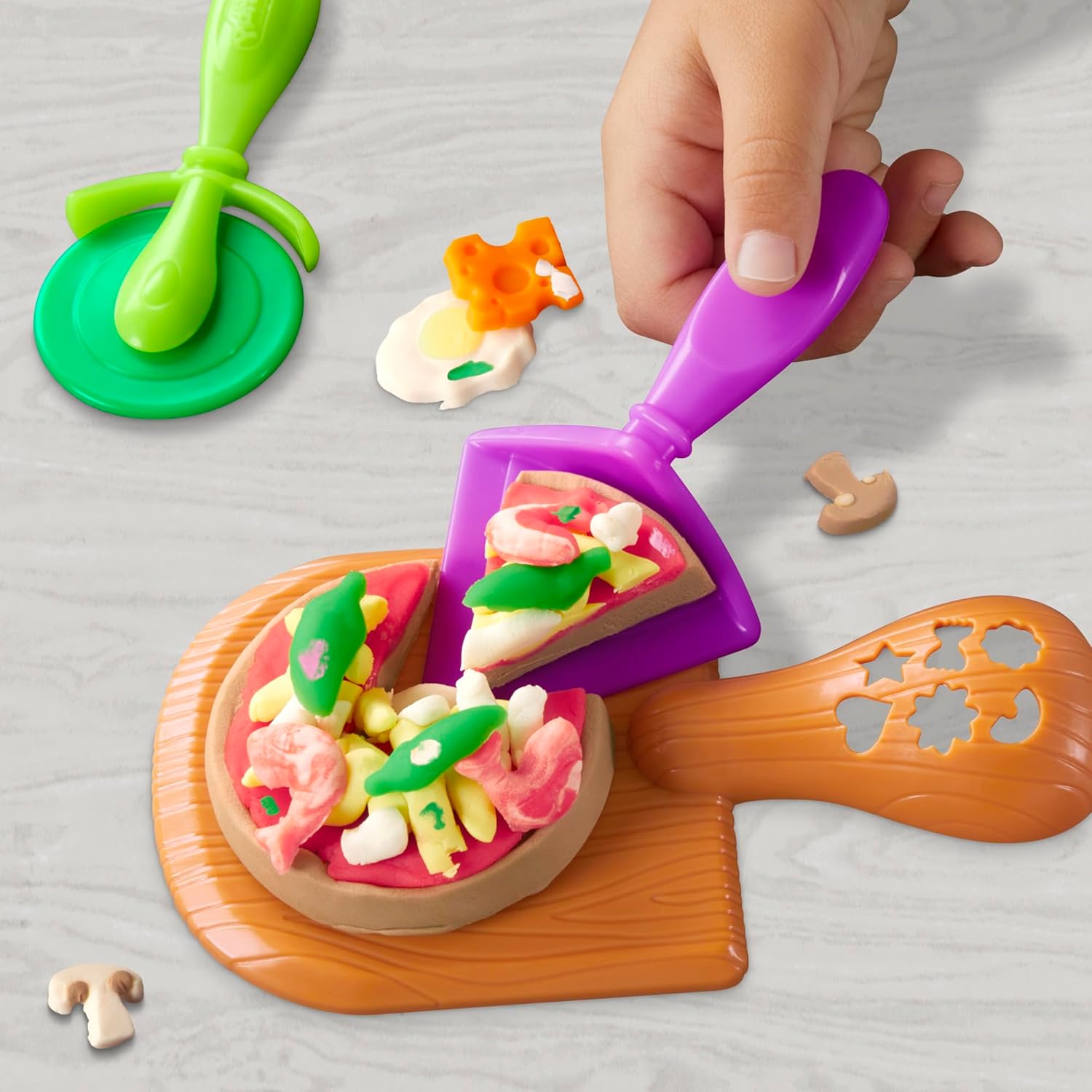 Play-Doh Kitchen Creations Pizzaofen-Spielset | Stellen Sie sich vor, Sie spielen Pizzabäcker | Kunst- und Bastelspielzeug für Kinder ab 3 Jahren