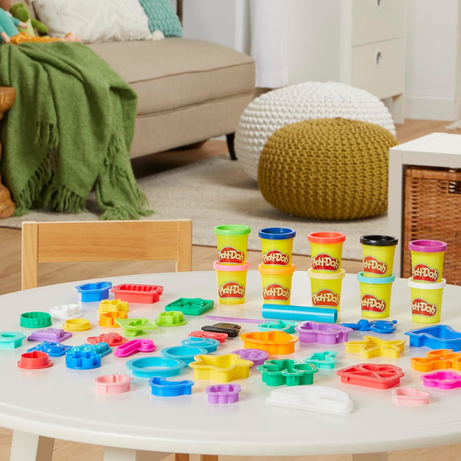 Play-Doh Feiertags-Werkzeugset | 43 Accessoires und 10 Farben | Ganzjähriges Kunst- und Bastelset für Kinder ab 3 Jahren
