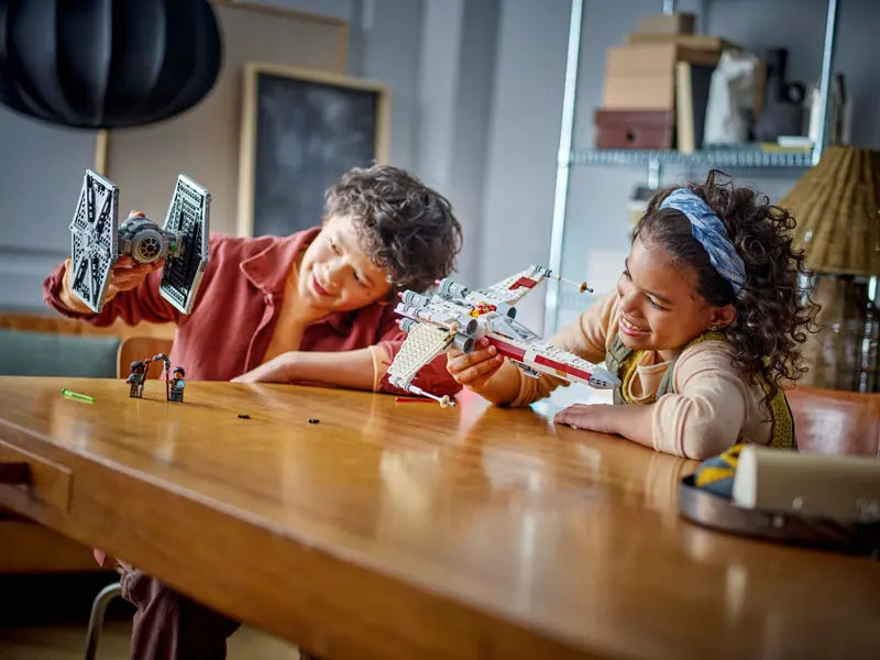 LEGO Star Wars TIE & X-wing Starfighter Building Set (75393)