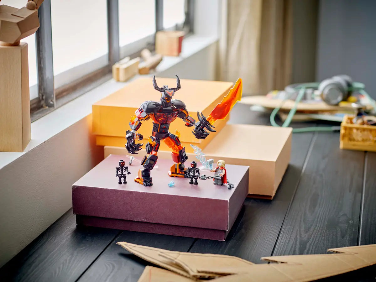 Thor vs. Surtur Construction Figure (76289)