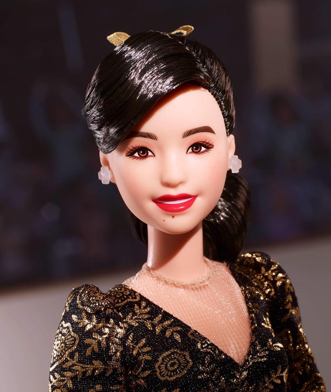 Barbie Inspiring Women – Kristi Yamaguchi Doll