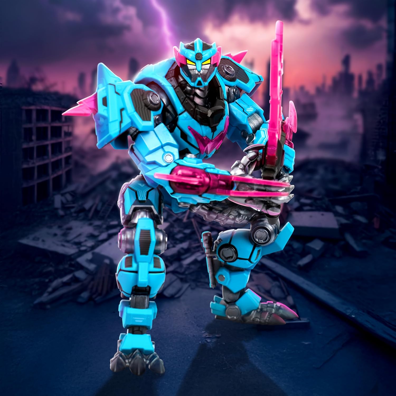 MrBeast Lab – Platinum Series Panther Battle Titan Collector Figure